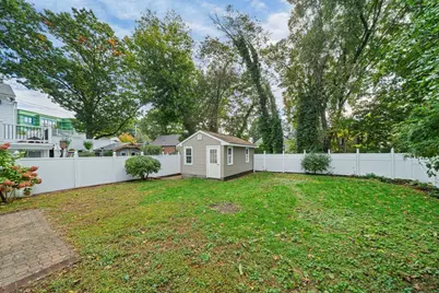 10 Ellswood Street, Boston, MA 02132 - Photo 24