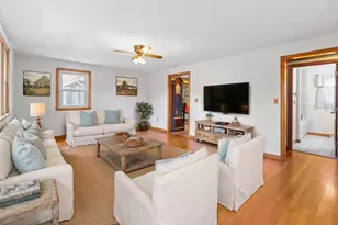6 Beatrice Rd, Beverly, MA 01915 - Photo 8