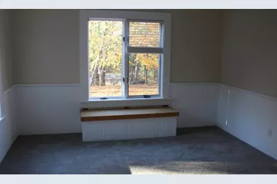 34 Moore St, Erving, MA 01344 - Photo 22