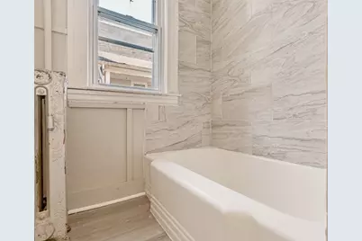 85-87 Hitchcock St #2, Holyoke, MA 01040 - Photo 30