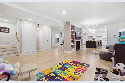 16 Boston Ave, Somerville, MA 02144 - Photo 6