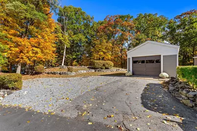 97 Pinckney St, Dracut, MA 01826 - Photo 38