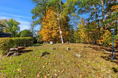97 Pinckney St, Dracut, MA 01826 - Photo 36