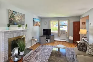 374 Homestead Ave, Holyoke, MA 01040 - Photo 8