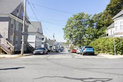 17 Myrtle St, Lowell, MA 01850 - Photo 30