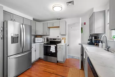 15 Carson Rd, Woburn, MA 01801 - Photo 18