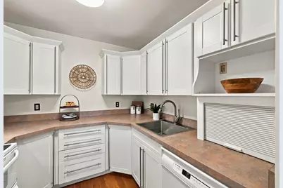 35 Flint Street #201, Salem, MA 01970 - Photo 16