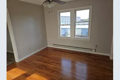 89 Worcester St #2R, West Springfield, MA 01089 - Photo 2