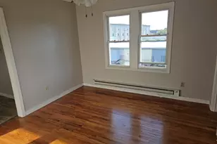 89 Worcester St, West Springfield, MA 01089 - Photo 2