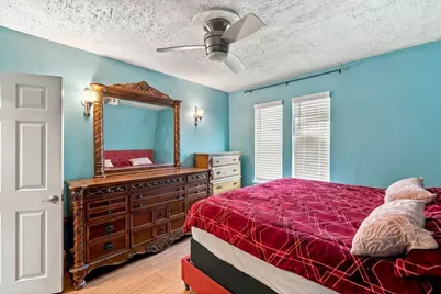 39 Boisvert St, Lowell, MA 01850 - Photo 4