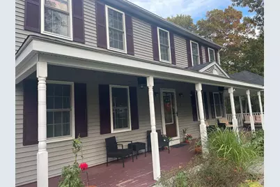 7 Lauren Ln, Sturbridge, MA 01518 - Photo 2