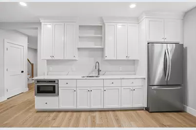18 Avon Cir, Needham, MA 02494 - Photo 16