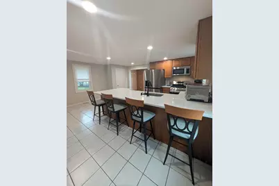 104 E Hartford Ave #B, Uxbridge, MA 01569 - Photo 4