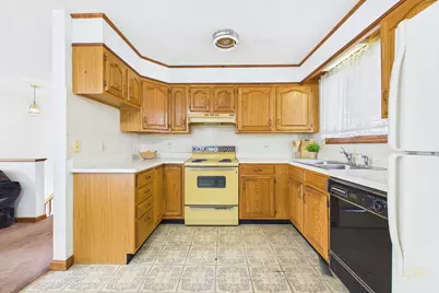 91 Jenkins St, New Bedford, MA 02740 - Photo 10