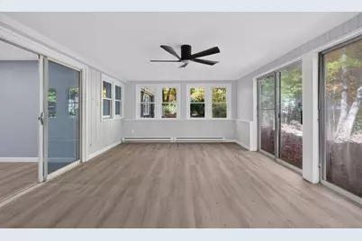 7 Hillcrest Dr, Chelmsford, MA 01824 - Photo 28