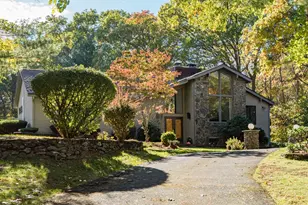 16 Midland Rd, Lynnfield, MA 01940 - Photo 1