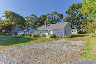 111 Fifth Ave, Barnstable, MA 02601 - Photo 2