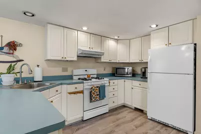 111 Fifth Ave, Barnstable, MA 02601 - Photo 14