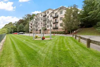558 E Merrimack St #34, Lowell, MA 01852 - Photo 1