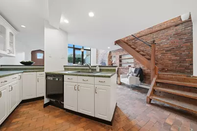 3 Medford St, Chelsea, MA 02150 - Photo 12