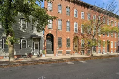 3 Medford St, Chelsea, MA 02150 - Photo 32