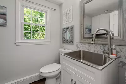 543 Central Street, Holliston, MA 01746 - Photo 12