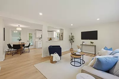 9 Merriam District, Oxford, MA 01537 - Photo 4