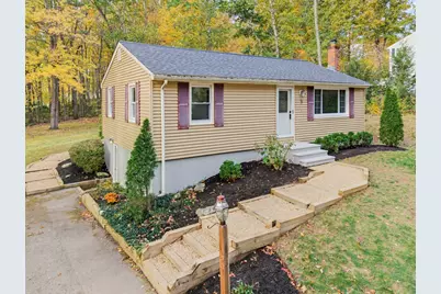 9 Merriam District, Oxford, MA 01537 - Photo 2