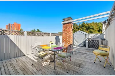 247 Chestnut St #2, Cambridge, MA 02139 - Photo 20