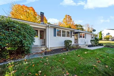 8 Clearview Dr, Marlborough, MA 01752 - Photo 2