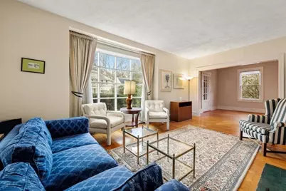 126 Moffat Rd, Newton, MA 02468 - Photo 4