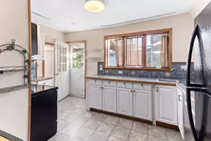 17 Alpine Pl, Franklin, MA 02038 - Photo 8