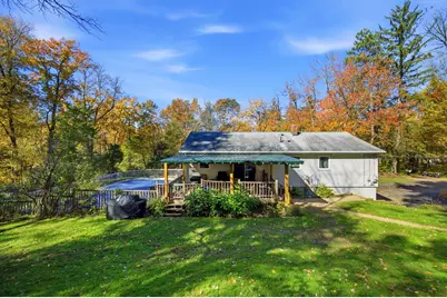 20 Sullivan Ln, South Hadley, MA 01075 - Photo 4