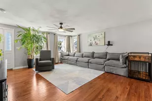 72 Hoover St, Taunton, MA 02780 - Photo 10