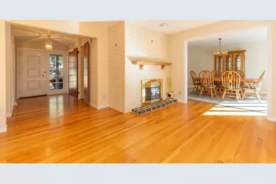 194 Redfern Dr, Longmeadow, MA 01106 - Photo 6