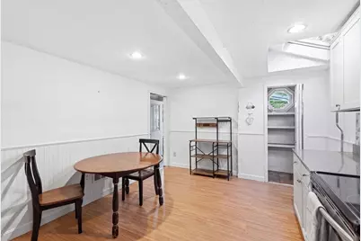 51 Maple St, Weymouth, MA 02189 - Photo 8