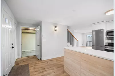 28 Margin St #A, Lynn, MA 01905 - Photo 6