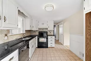 37 Jordan St, Beverly, MA 01915 - Photo 6