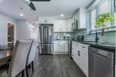 463 Montaup St, Fall River, MA 02724 - Photo 8