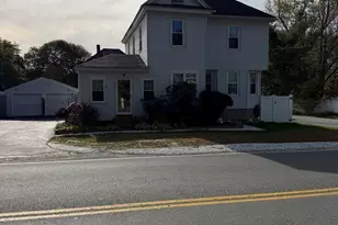 234 Pelham St, Methuen, MA 01844 - Photo 1