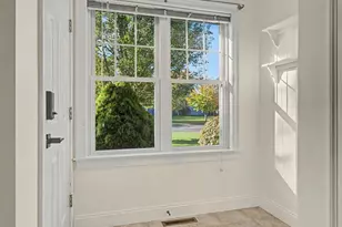 22 Pomeroy Meadow Rd, Southampton, MA 01073 - Photo 6
