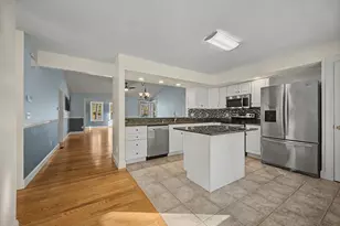 22 Pomeroy Meadow Rd, Southampton, MA 01073 - Photo 4