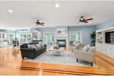 784 Washington St, Franklin, MA 02038 - Photo 16