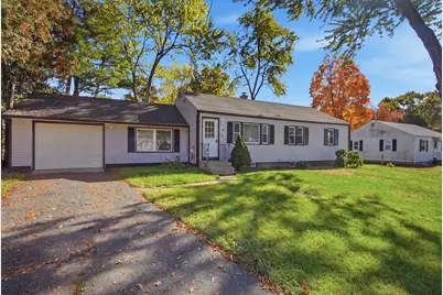 89 Juniper Dr, Springfield, MA 01119 - Photo 2