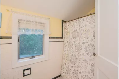 41 Plymouth Ave, Swampscott, MA 01907 - Photo 20