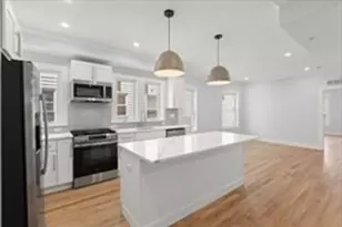 29 Rosemary St, Boston, MA 02130 - Photo 2