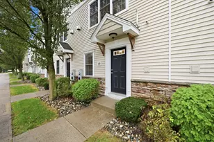 10 Regency Ct, Chicopee, MA 01020 - Photo 1