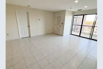 3920 Mystic Valley Parkway #410, Medford, MA 02155 - Photo 6