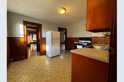 105 Groveland St #2, Haverhill, MA 01830 - Photo 10