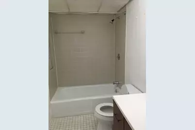 6 Shrewsbury Green Dr #G, Shrewsbury, MA 01545 - Photo 8